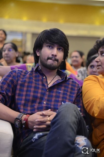 Kalyana-Vaibhogame-Movie-Audio-Launch